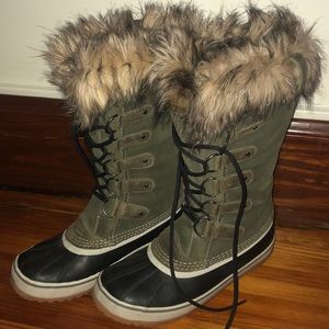 Sorel Joan of Arctic waterproof boots
